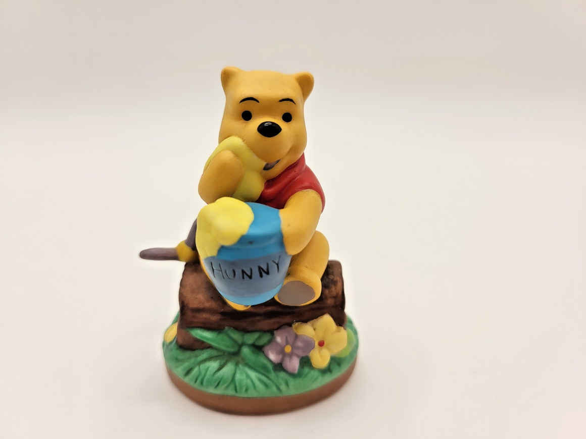 Winnie The Pooh  Disney Grolier Premier Edition  Porcelain Ornament Figure1