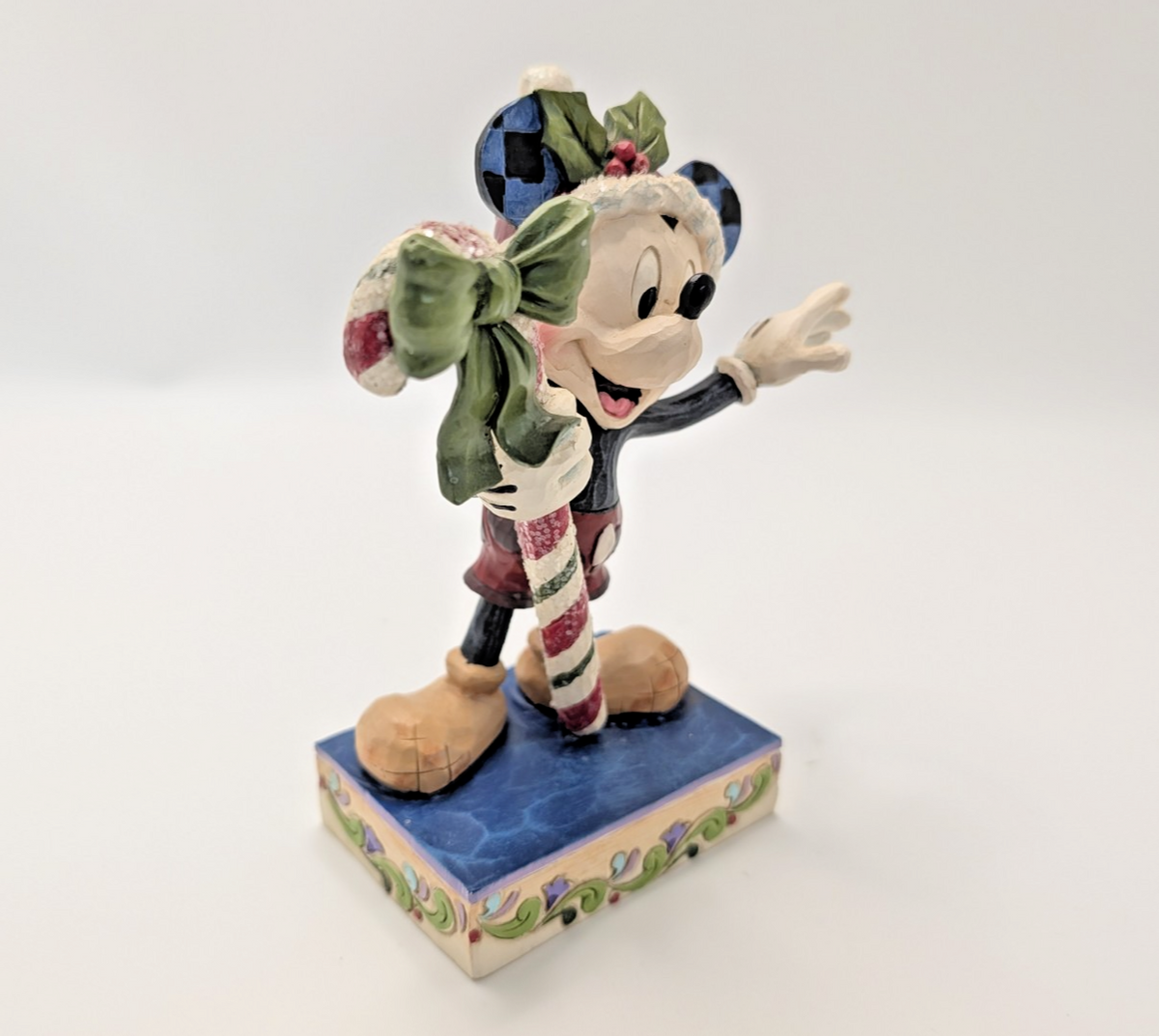 Disney Traditions Mickey Mouse Sweet Greetings Christmas Figurine Jim Shore8