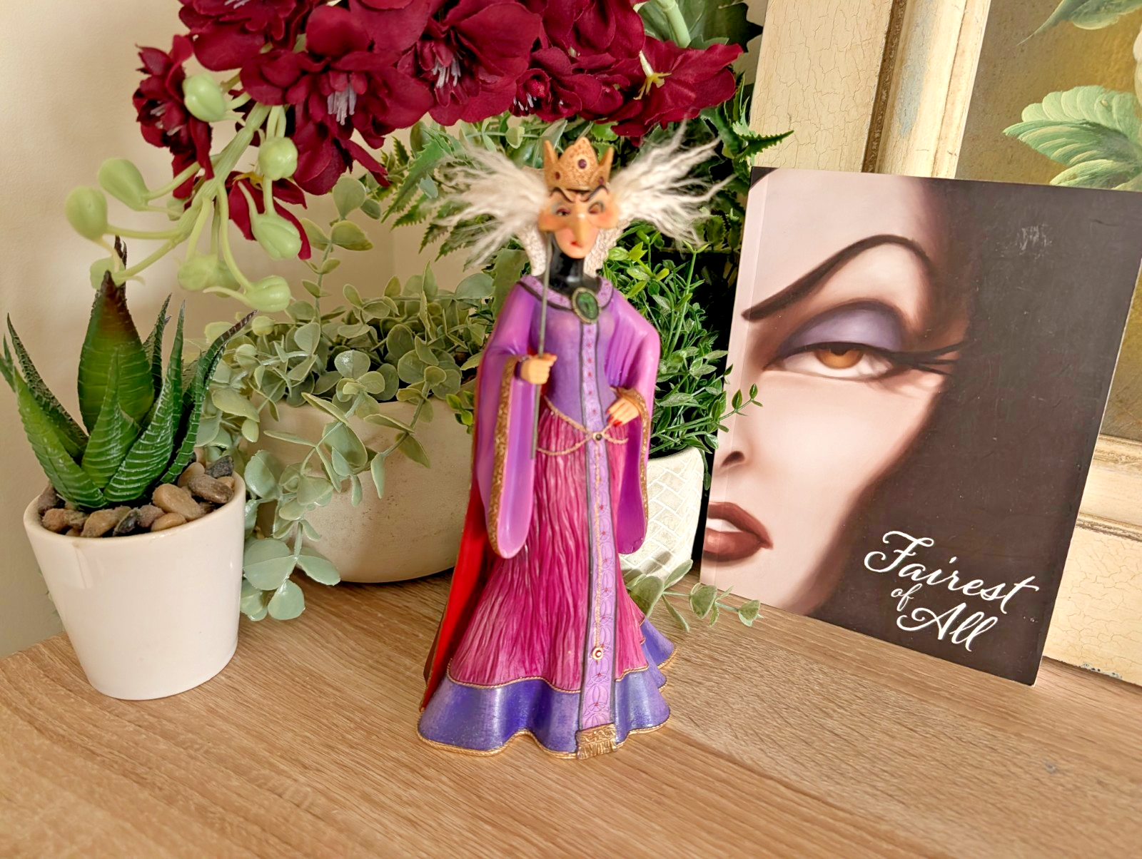 Disney Showcase Couture de Force Evil Queen Masquerade figurine photo 5