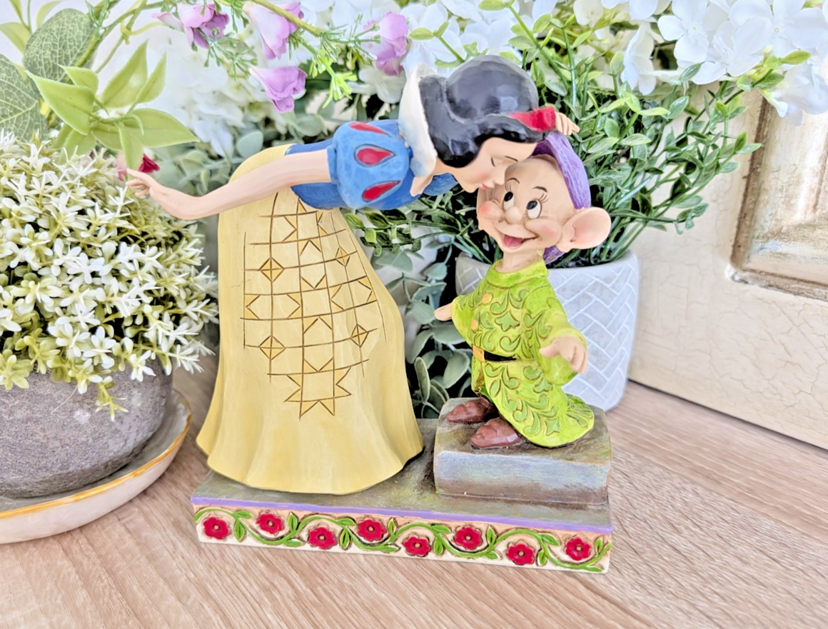 Disney Traditions Showcase Snow White & Dopey Sweetest Farewell Figurine J Shore0