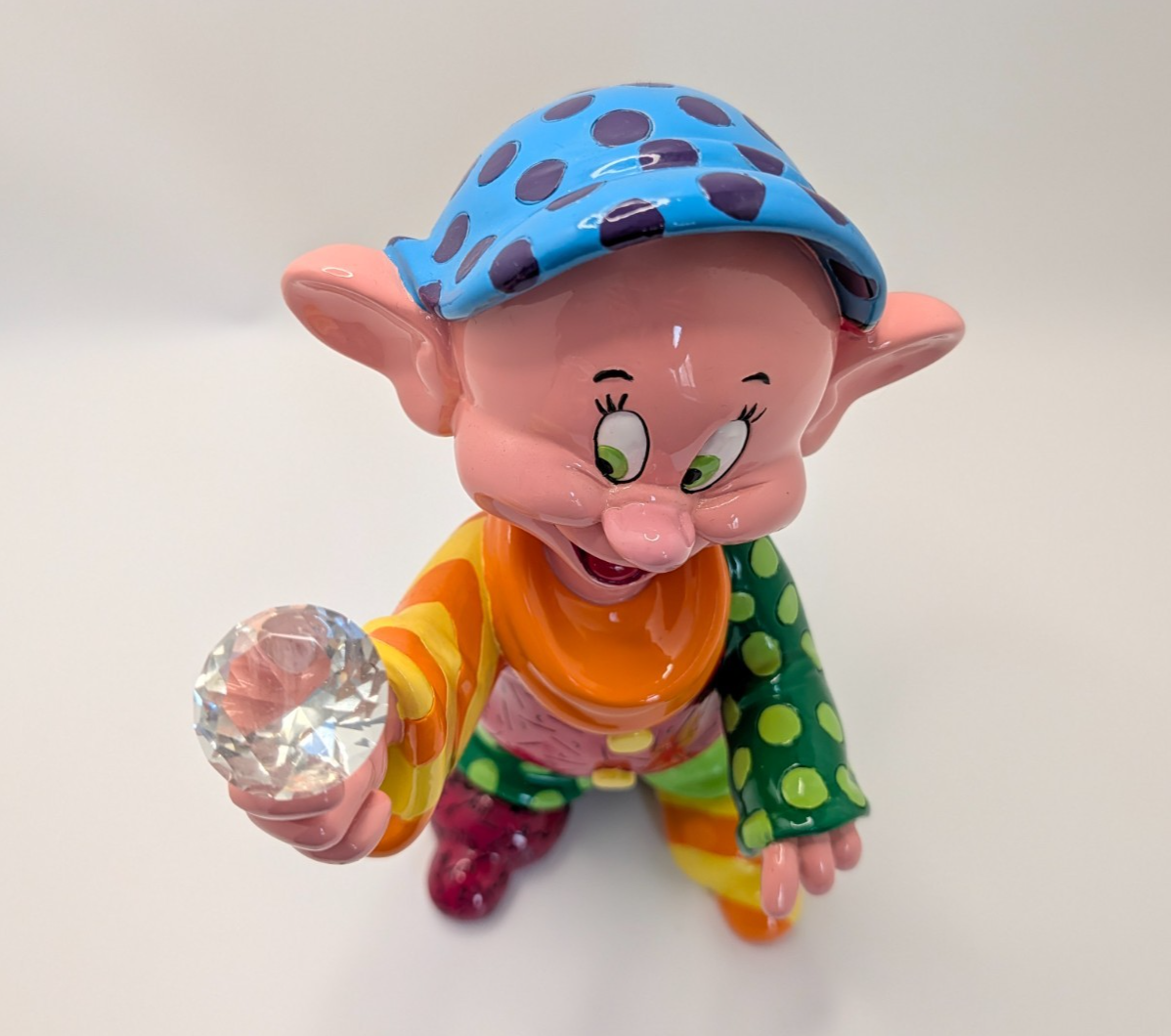 Disney Britto Dopey Snow White 4055687 unboxed figurine - lower detail