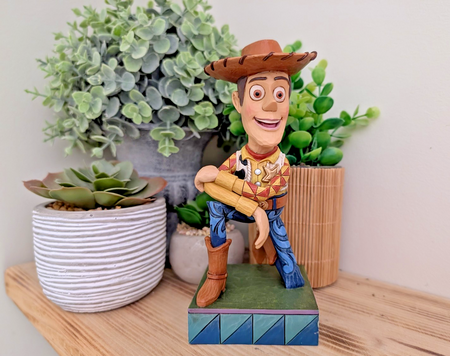 Disney Traditions Woody Howdy Partner Toy Story figurine 4031490 photo 2