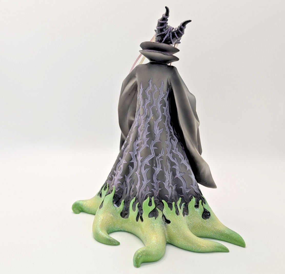 Disney Showcase Maleficent Masquerade Figurine Couture De Force Villain10