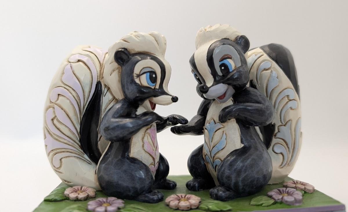 Disney Traditions Bambi Love Is in the Air Flower & Miss Skunk 4049639 Unboxed - view 16