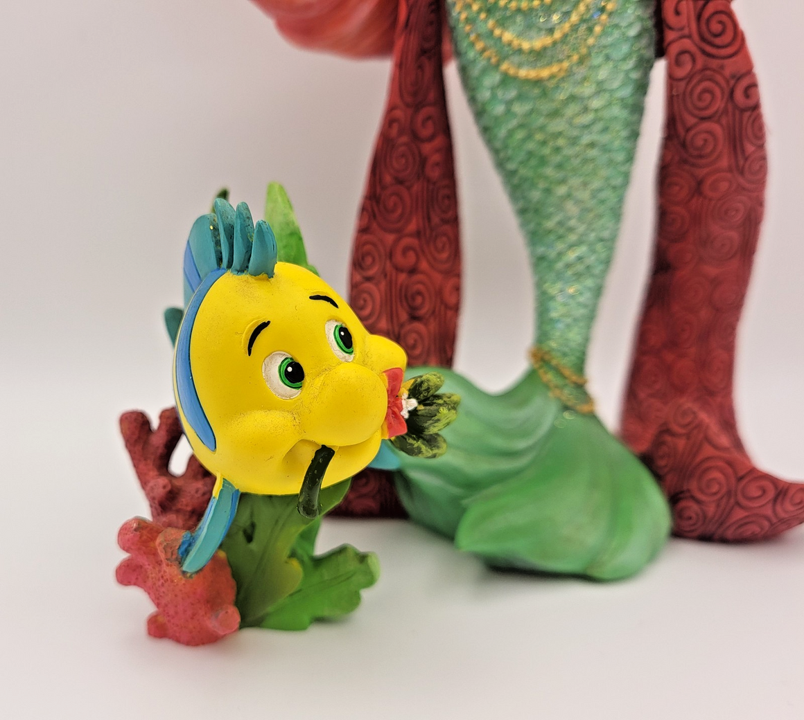 Disney Showcase Ariel & Flounder Christmas Figurine – Enesco Little Mermaid4