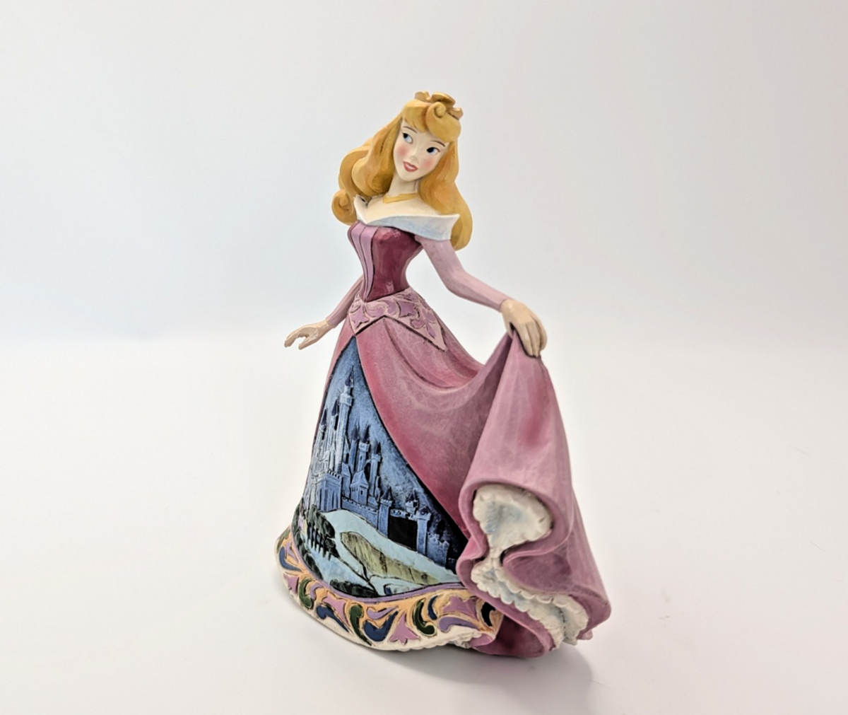 Disney Traditions Aurora Once Upon a Kingdom 4045242 Castle Dress – detail and condition photograph 5