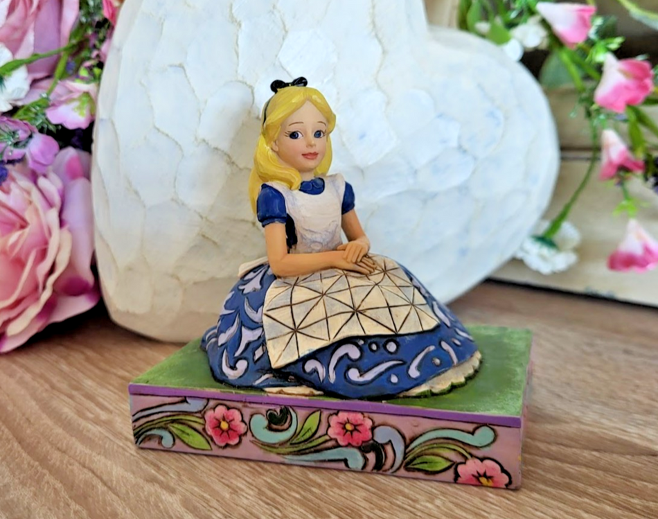 Disney Showcase Alice In Wonderland Figurine Awaiting An Adventure Ornament0