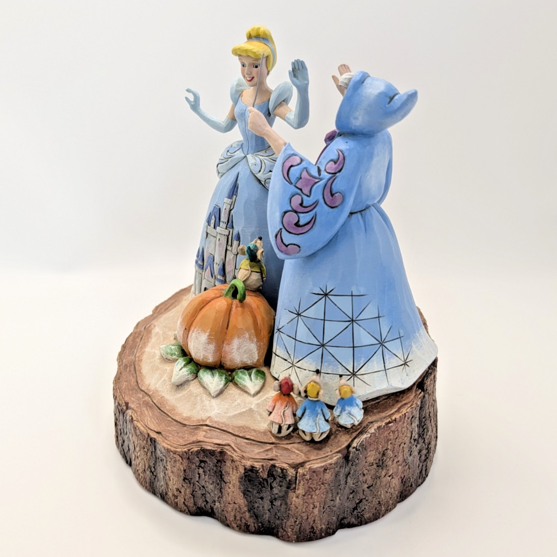 Disney Traditions Cinderella Magical Transformation 4037503 – three-quarter view
