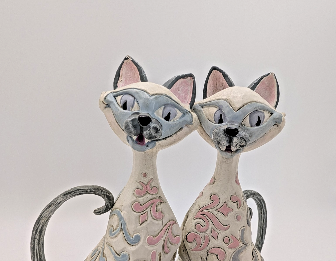 Disney Traditions Showcase Si & Am Scheming Suitors Figurine Lady & Tramp Boxed15