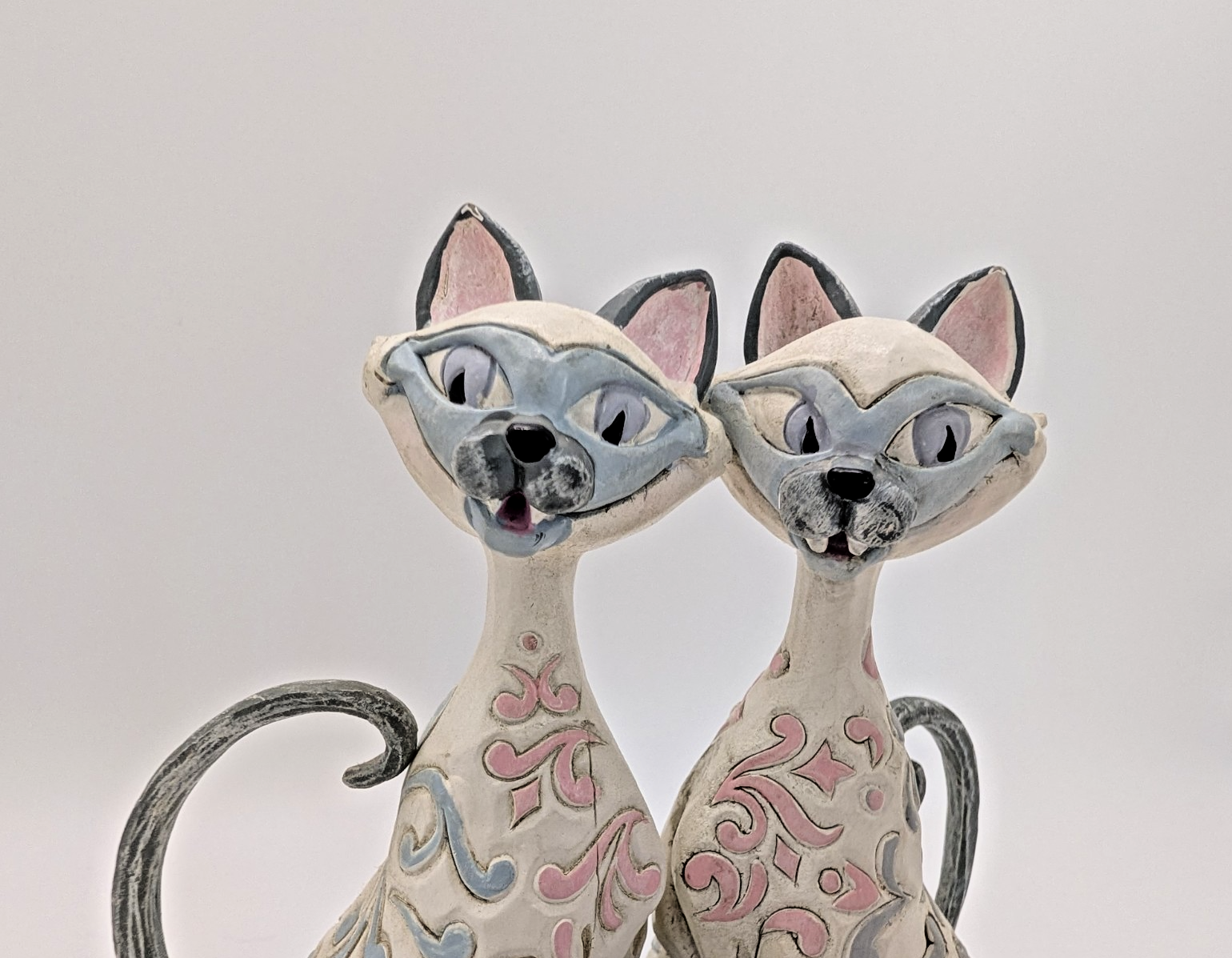 Disney Traditions Showcase Si & Am Scheming Suitors Figurine Lady & Tramp Boxed15