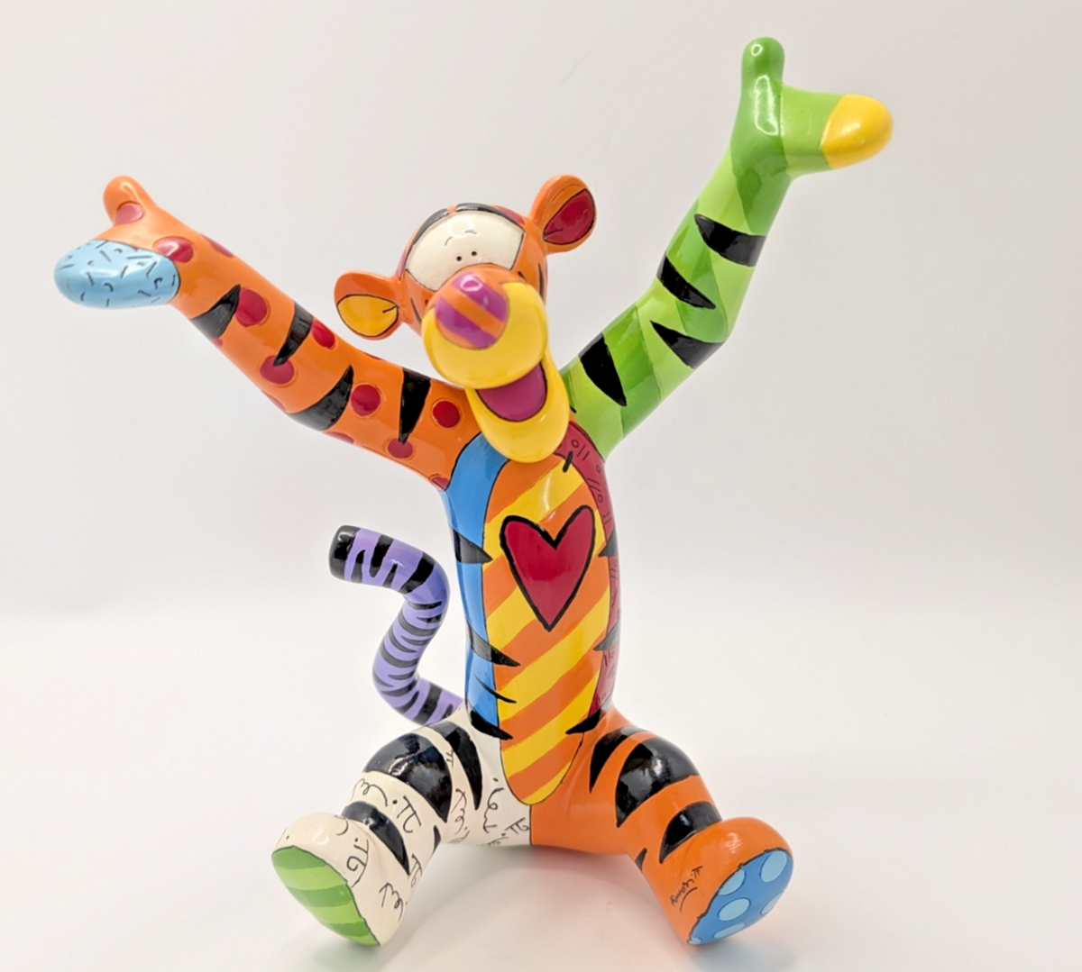 Disney Britto Tigger 4044121 Winnie the Pooh pop art figurine - view 4