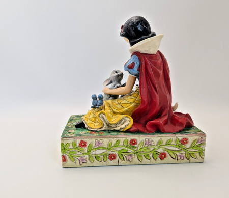 Disney Traditions Showcase Snow White Figurine Friendship Makes The Heart Sing10