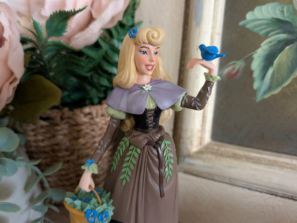 Disney Showcase Briar Rose Aurora Botanical 6014849 boxed figurine - left side view