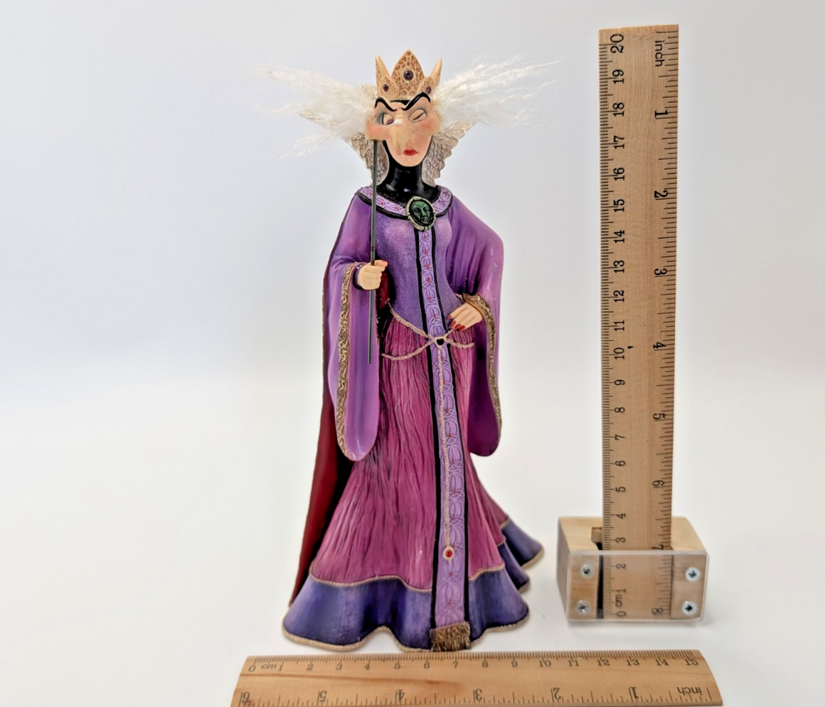 Disney Showcase Couture de Force Evil Queen Masquerade figurine photo 16
