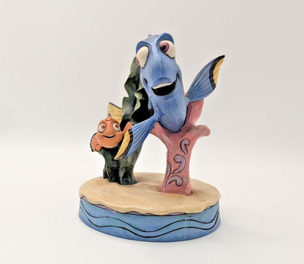 Disney Traditions Showcase Finding Nemo Floating Friendship Dory Fish Figurine4