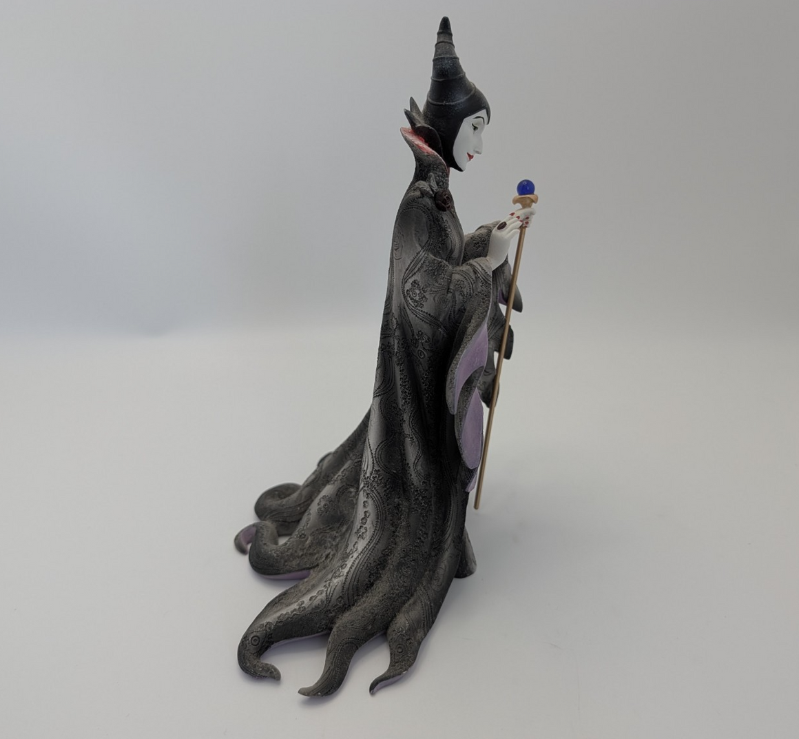 Alternate view of Disney Showcase Couture de Force Maleficent figurine 4031540
