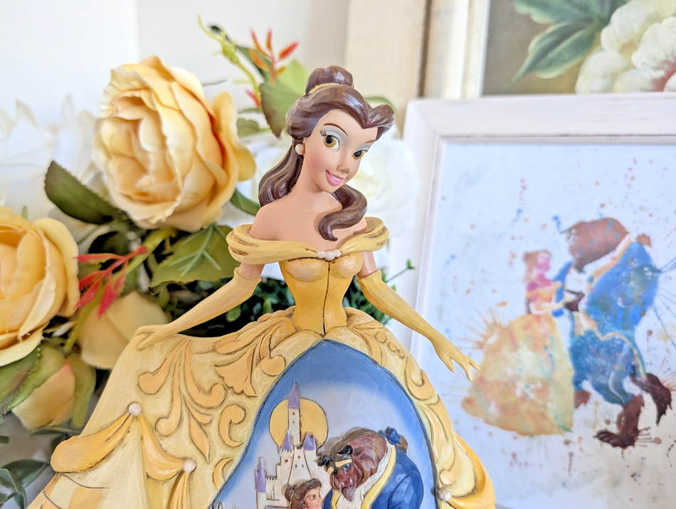 Belle Moonlit Enchantment Disney Traditions Showcase Figurine 4010021