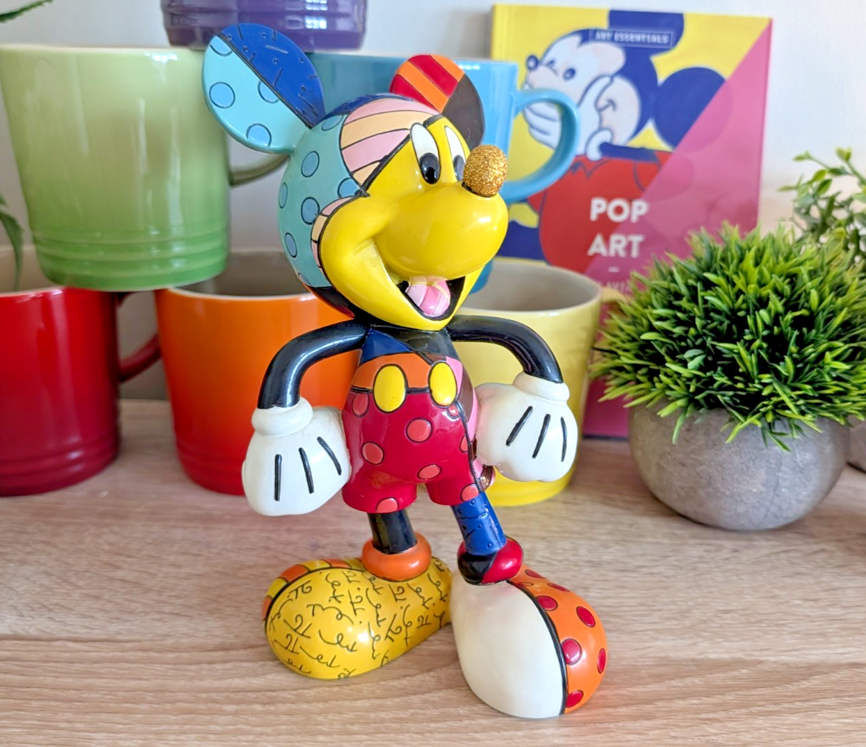 Disney Britto Mickey Mouse Figurine Pop Art 4019372 Colourful Collectable1