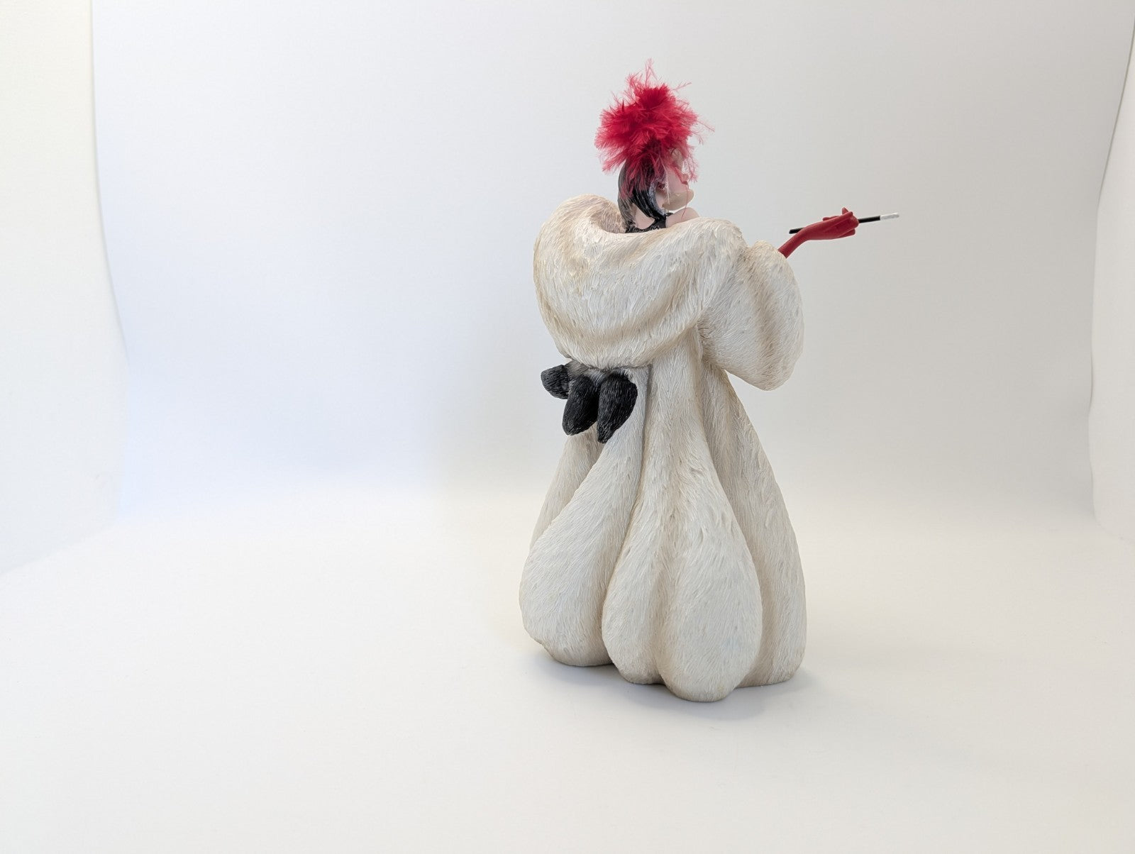 Disney Showcase Couture de Force Cruella De Vil figurine photo 10
