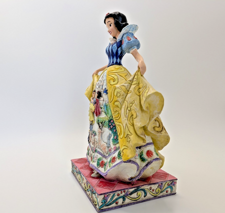 Disney Traditions Showcase Fairytale Endings For The Fairest Figurine Snow White6