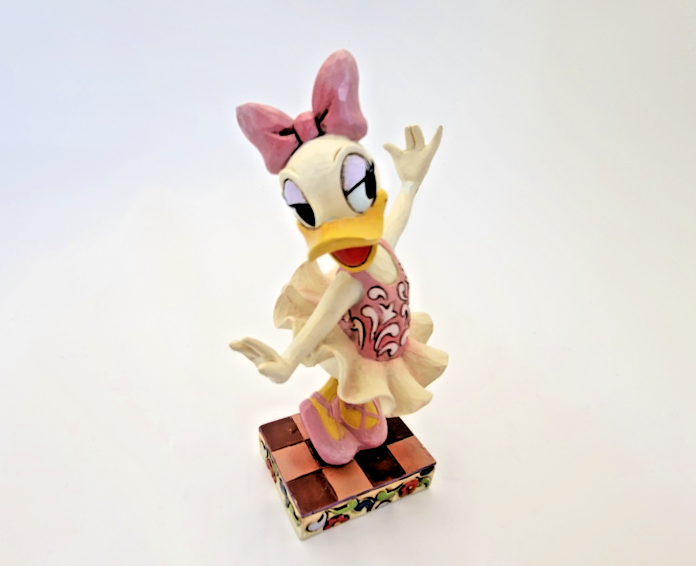 Disney Traditions Showcase Daisy As The Sugar Plum Fairy Figurine Duck Jim Shore14