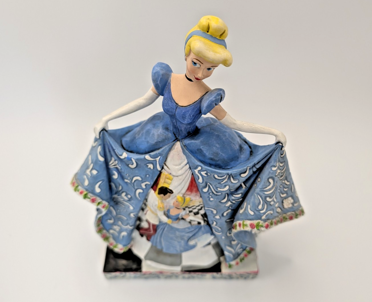 Disney Traditions Showcase Cinderella Romantic Waltz Figurine Jim Shore Scene18