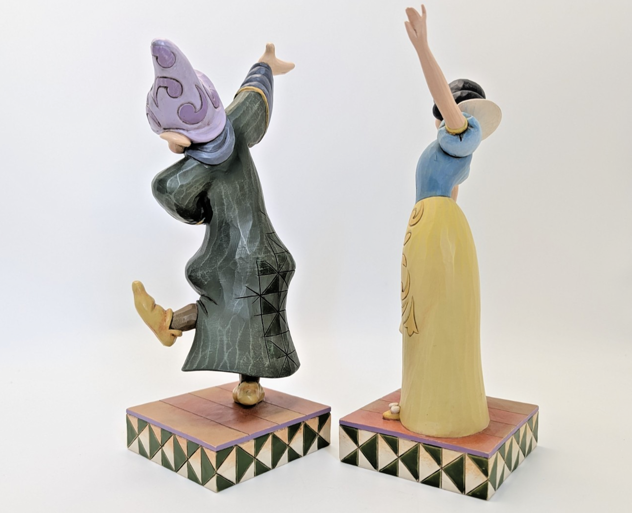 Disney Traditions Snow White and Dopey Dancing Partners boxed figurine