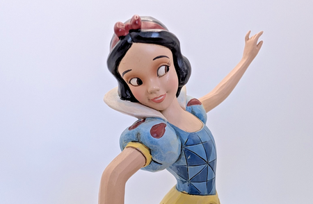 Disney Traditions Snow White and Dopey Dancing Partners boxed figurine