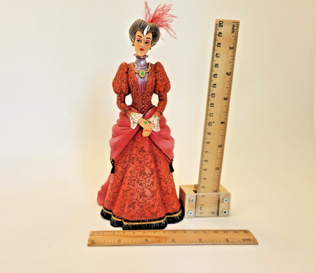 Disney Showcase Lady Tremaine Figurine Haute Couture Evil Stepmother Cinderella12