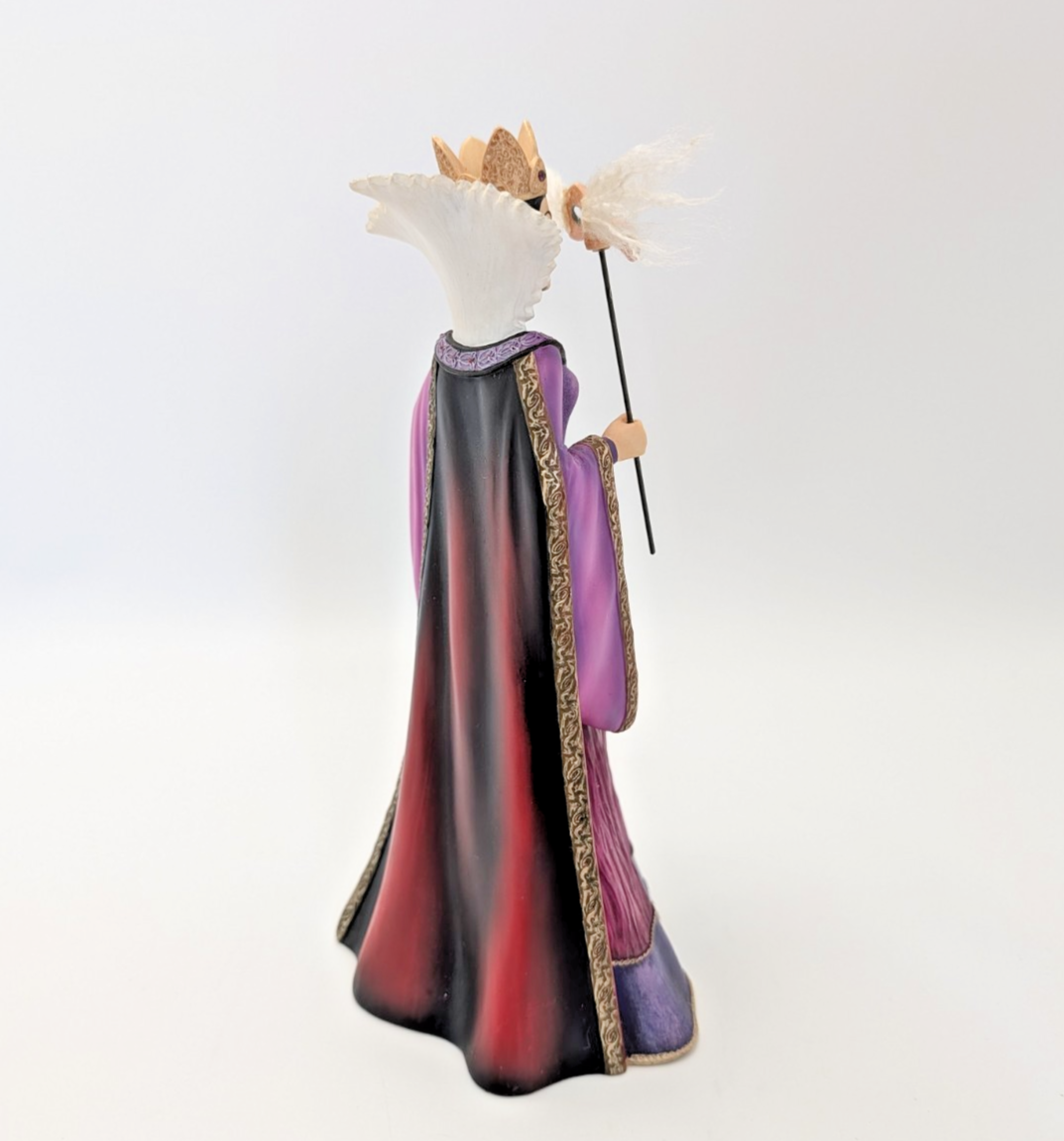 Disney Showcase Couture de Force Evil Queen Masquerade figurine photo 12