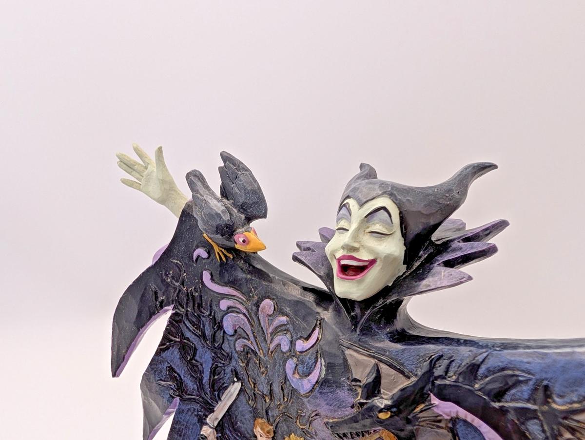 Disney Traditions Maleficent Malevolent Madness figurine 4055439 original tag detail