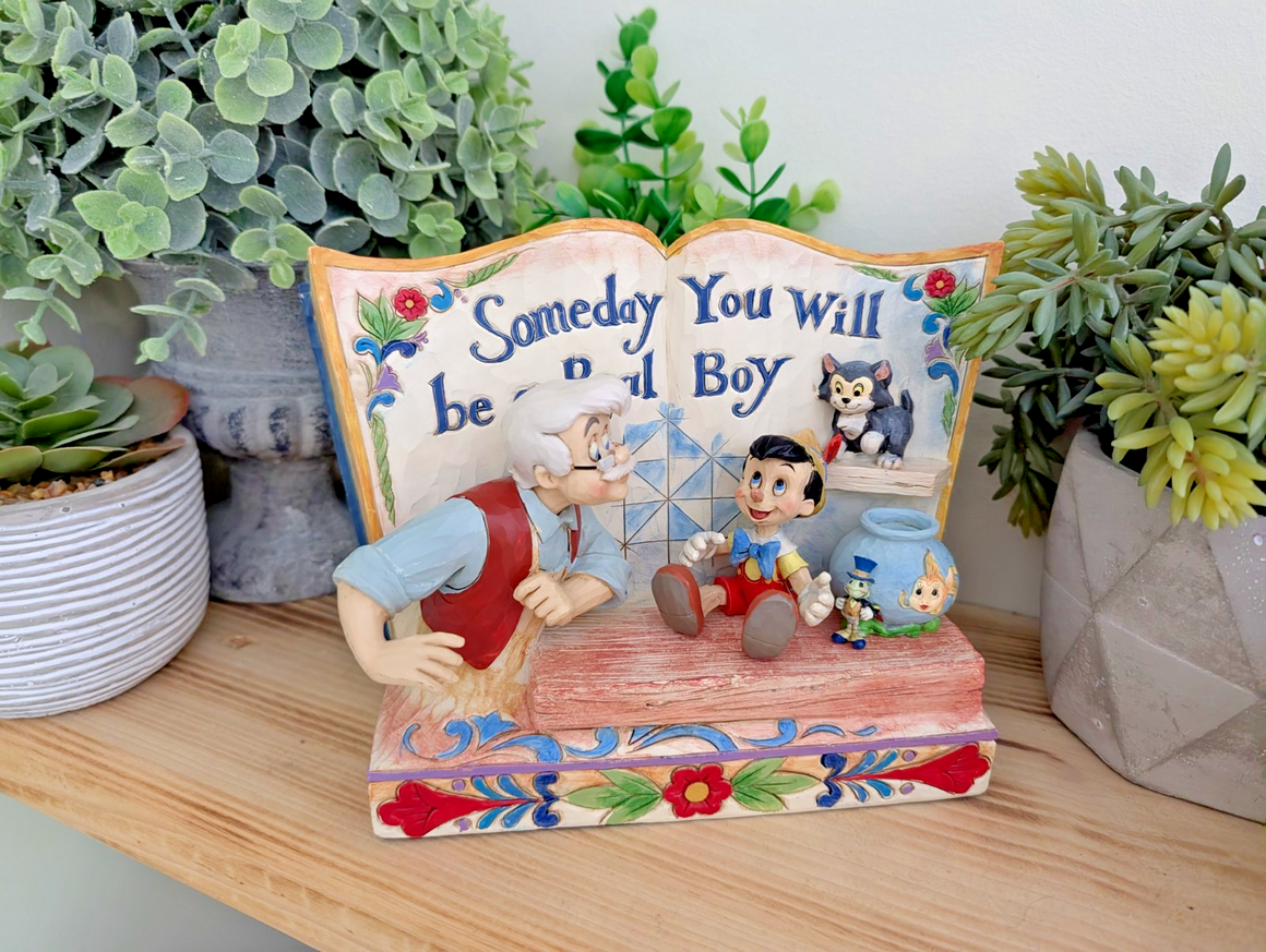 Disney Traditions Showcase Pinocchio Figurine Someday You Will Be A Real Boy0