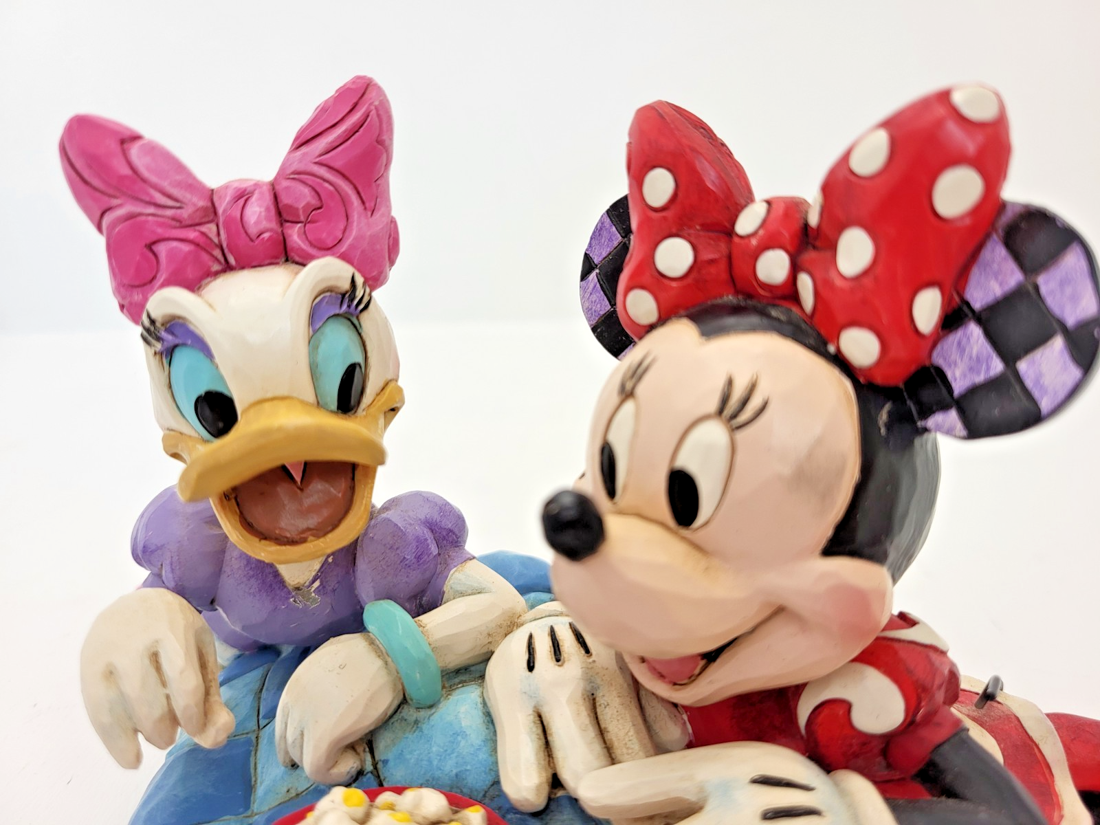 Disney Traditions Minnie Mouse & Daisy Duck Figurine Girls Night Ornament13