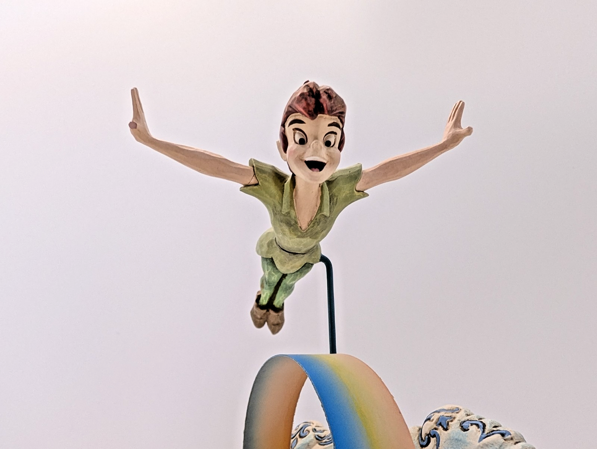 Disney Traditions Peter Pan Soars to the Stars 4009043 – detail and condition photograph 19