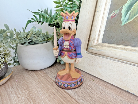 Disney Traditions Donald Duck Reigning Royal Nutcracker 6000948 – detail and condition photograph 3