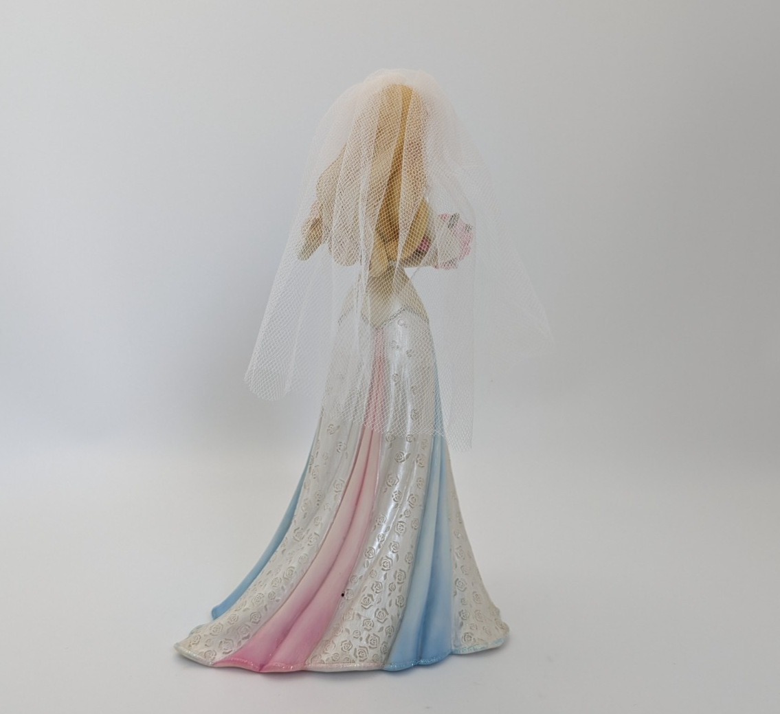 Disney Showcase Aurora Bride Sleeping Beauty unboxed figurine 4050708
