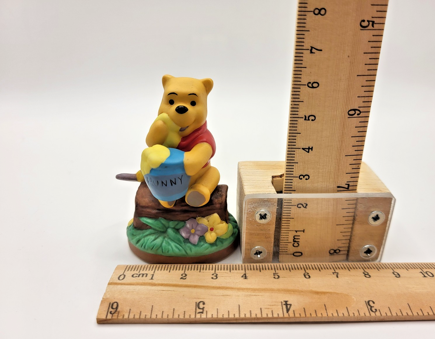 Winnie The Pooh  Disney Grolier Premier Edition  Porcelain Ornament Figure8