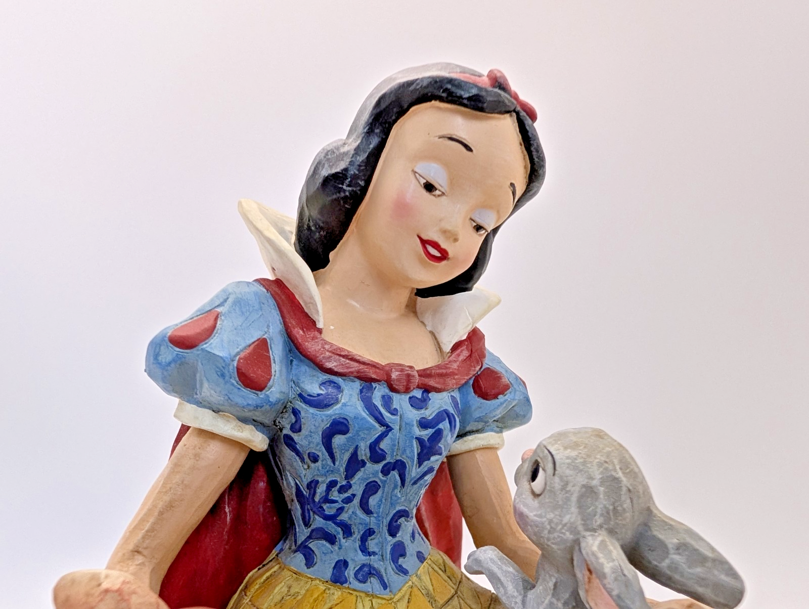Disney Traditions Showcase Snow White Figurine Friendship Makes The Heart Sing19