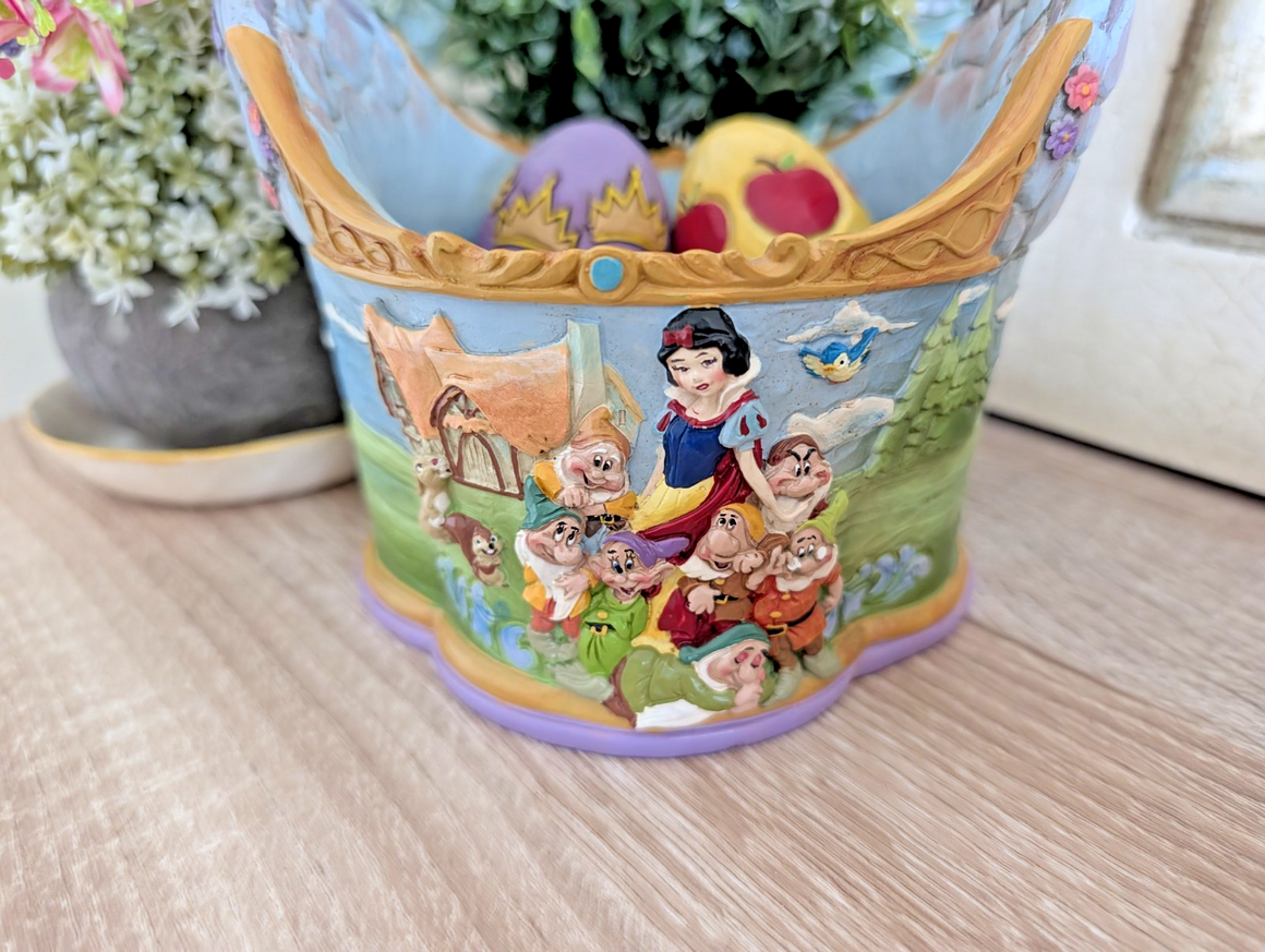 Disney Traditions Snow White The Tale That Started Them All figurine 6010105 photo 5