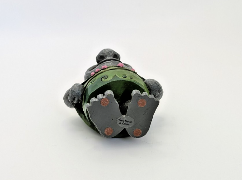 Bulda Frozen troll figurine by Enesco side detail