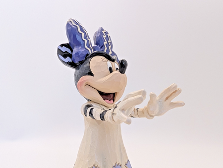 Disney Traditions Minnie Mouse Scream Queen 6007078 by Jim Shore - Boxed with Tag - product view 13