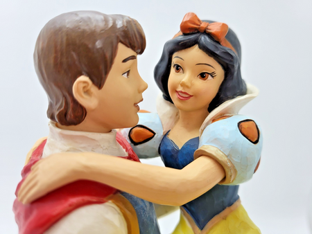 Disney Traditions Snow White & Prince Figurine Happily Ever After 4049623 Shore19