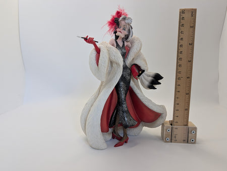 Disney Showcase Couture de Force Cruella De Vil figurine photo 13