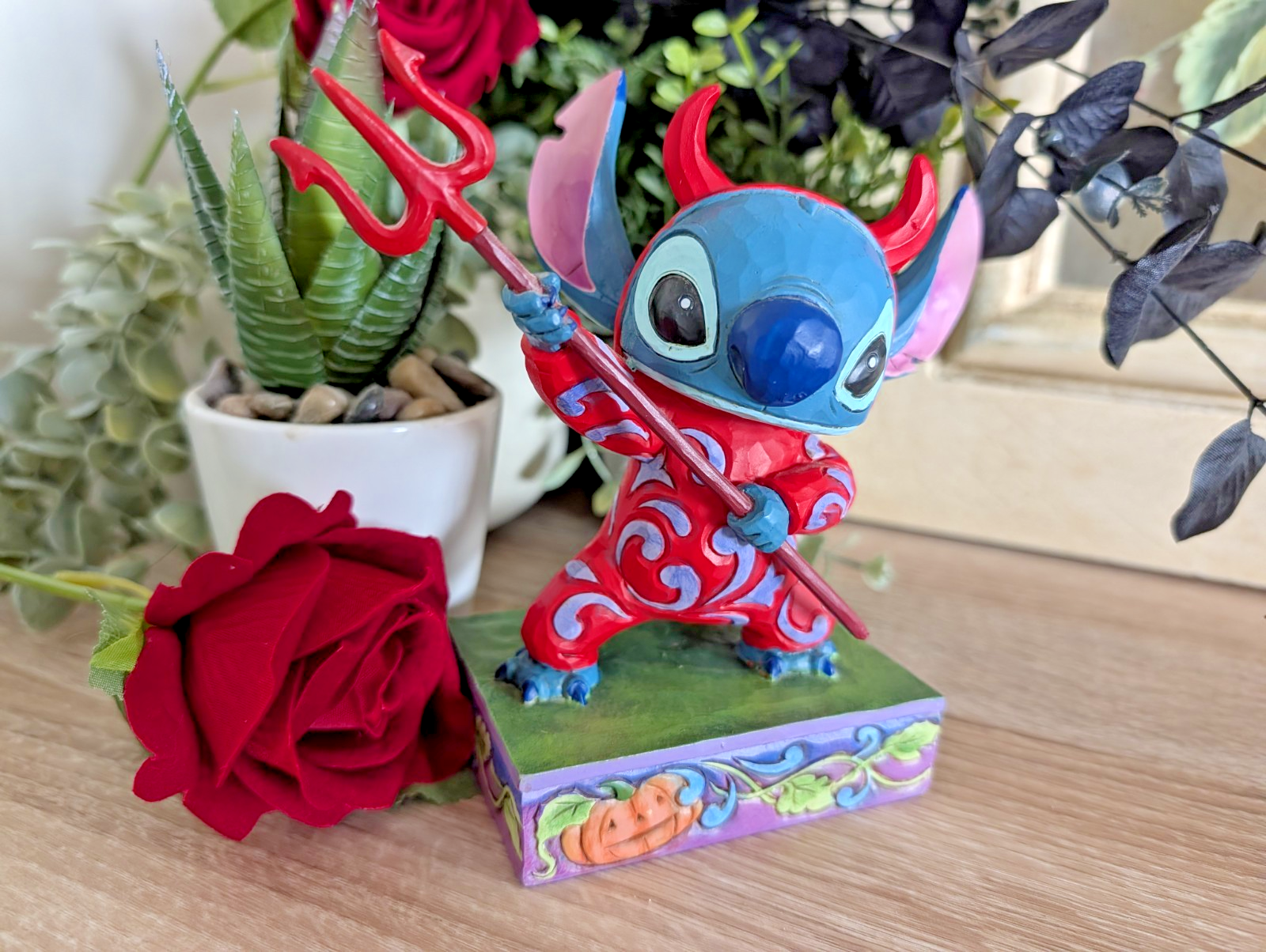 Disney Traditions Stitch Devilish Delight figurine by Jim Shore photo 2