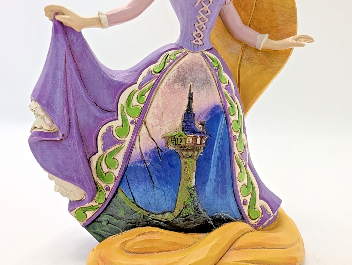 Disney Traditions Rapunzel Daring Heights 4045240 Castle Dress – detail and condition photograph 14