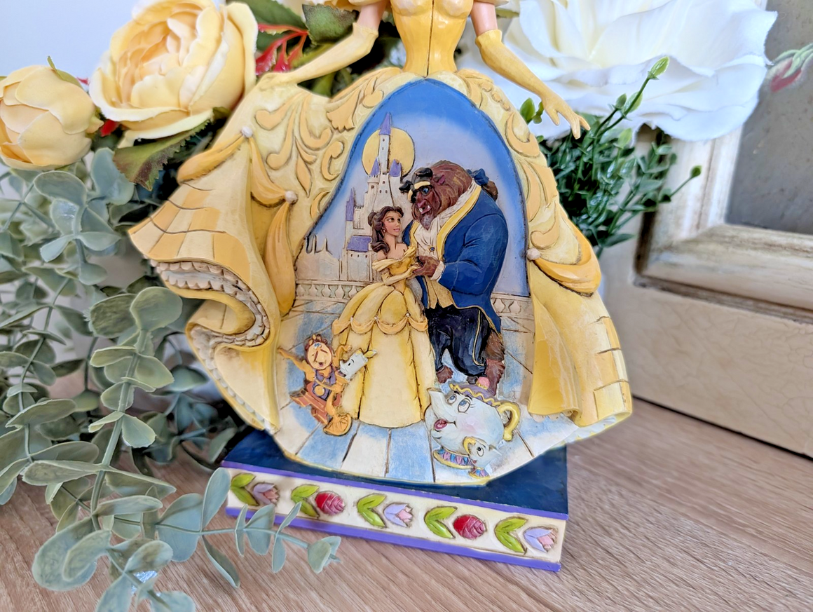 Disney Traditions Showcase Belle Moonlit Enchantment Figurine Beauty Jim Shore2