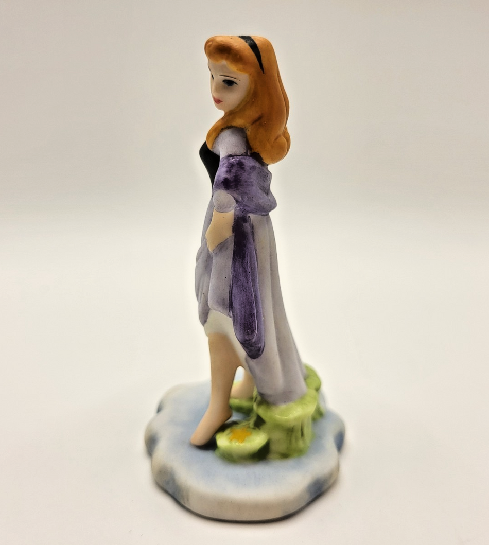 Disney Sleeping Beauty Grolier Figurine Aurora Porcelain Retro Ornament1