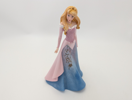 Disney Showcase Aurora Couture de Force figurine 6008690 – upper detail