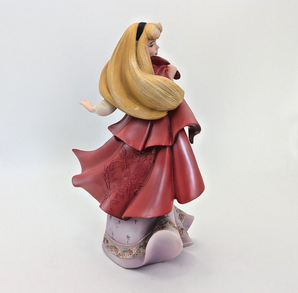 Disney Showcase Couture de Force Aurora Briar Rose figurine 4055792 photo 9