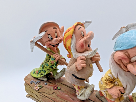 Disney Traditions Showcase Homeward Bound Figure Seven Dwarfs Ornament Jim Shore14